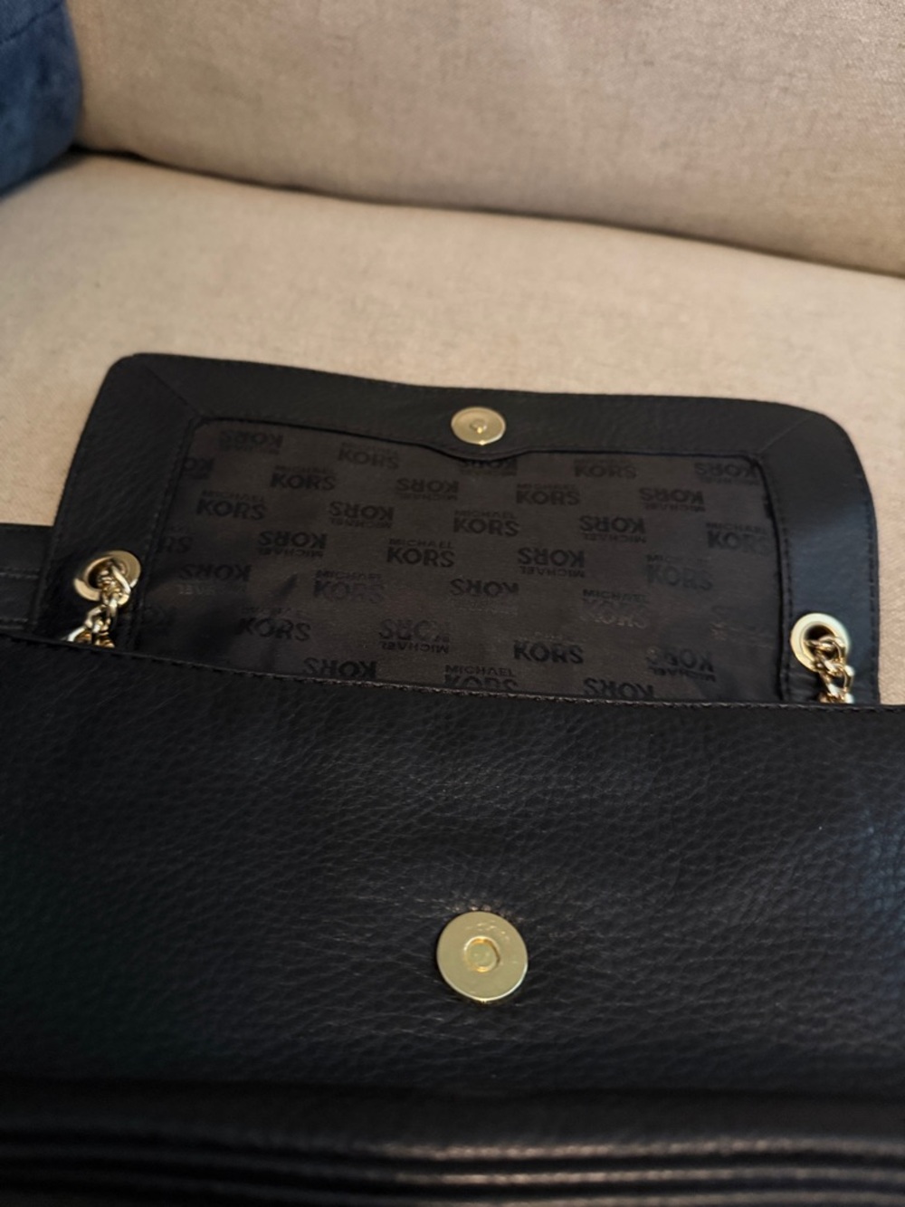 Michael Kors Black Leather Shoulder Bag with Gold Hardware - Picture 6 of 13